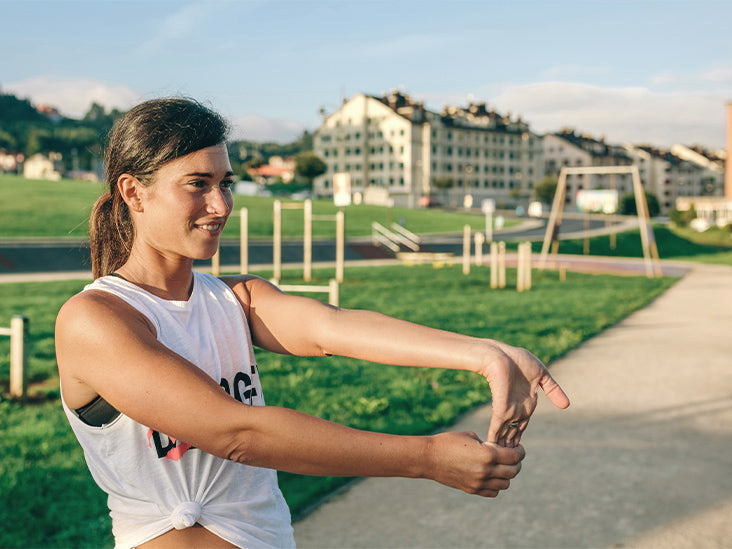 HOW CAN I BURN MORE CALORIES? 4 DAILY HABITS TO INCREASE YOUR ENERGY EXPENDITURE