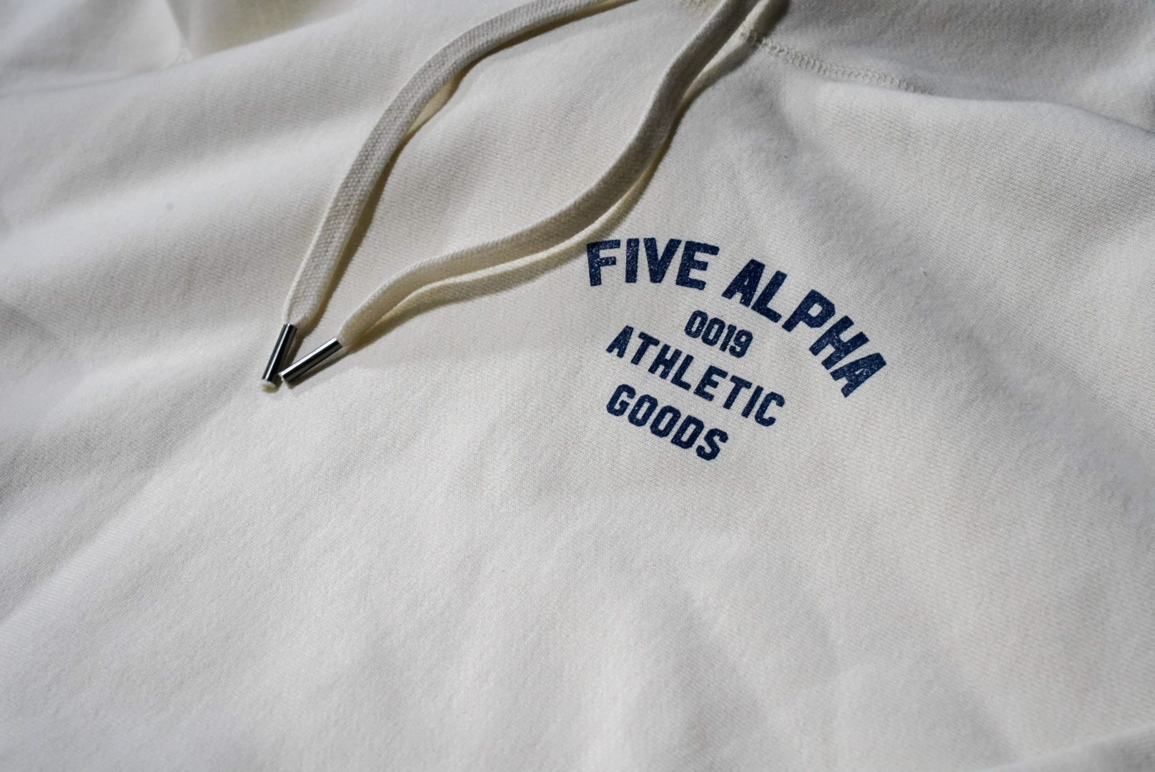 OLD SKOOL ALPHA HEAVYWEIGHT HOODIE