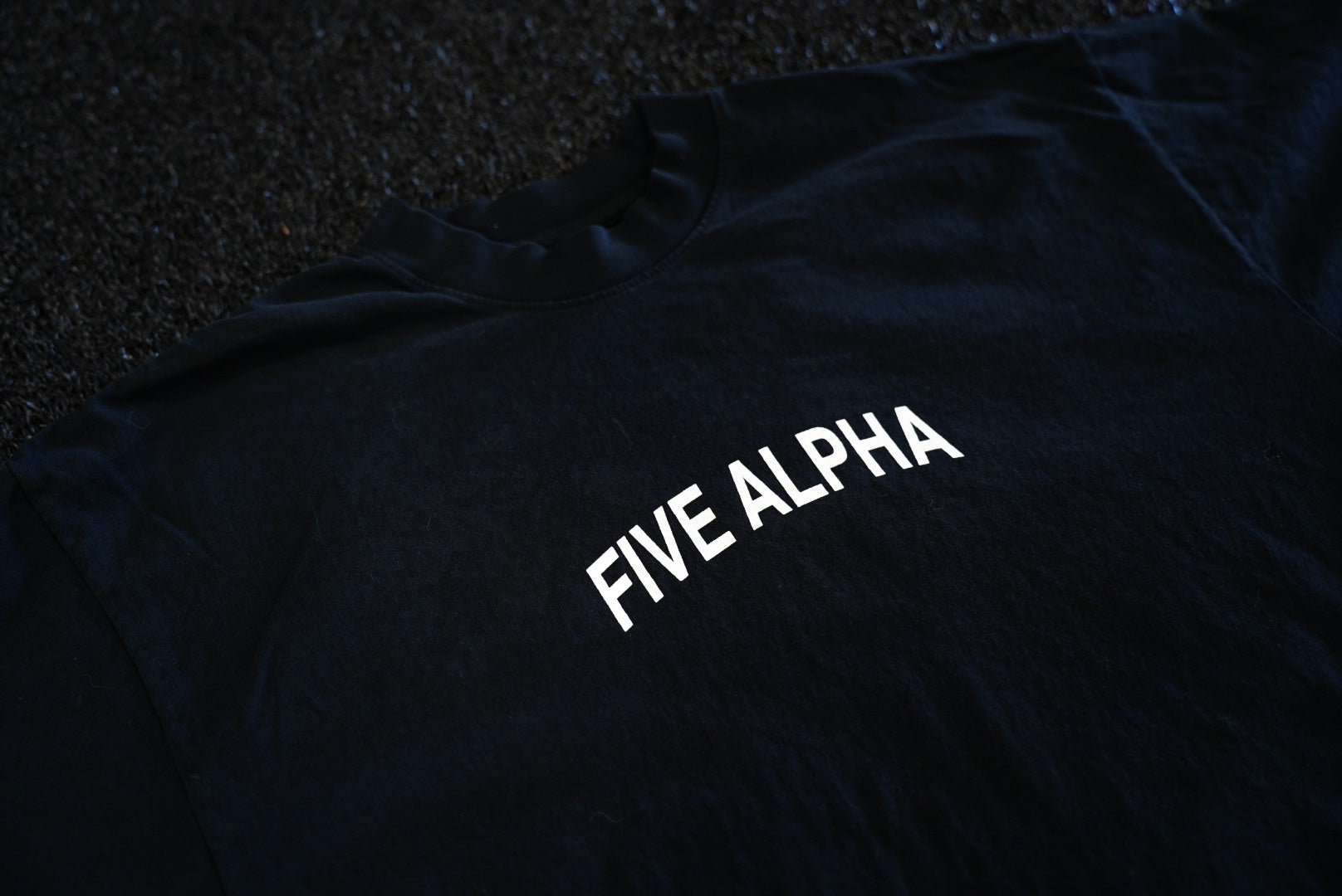 THE SIGNATURE TEE