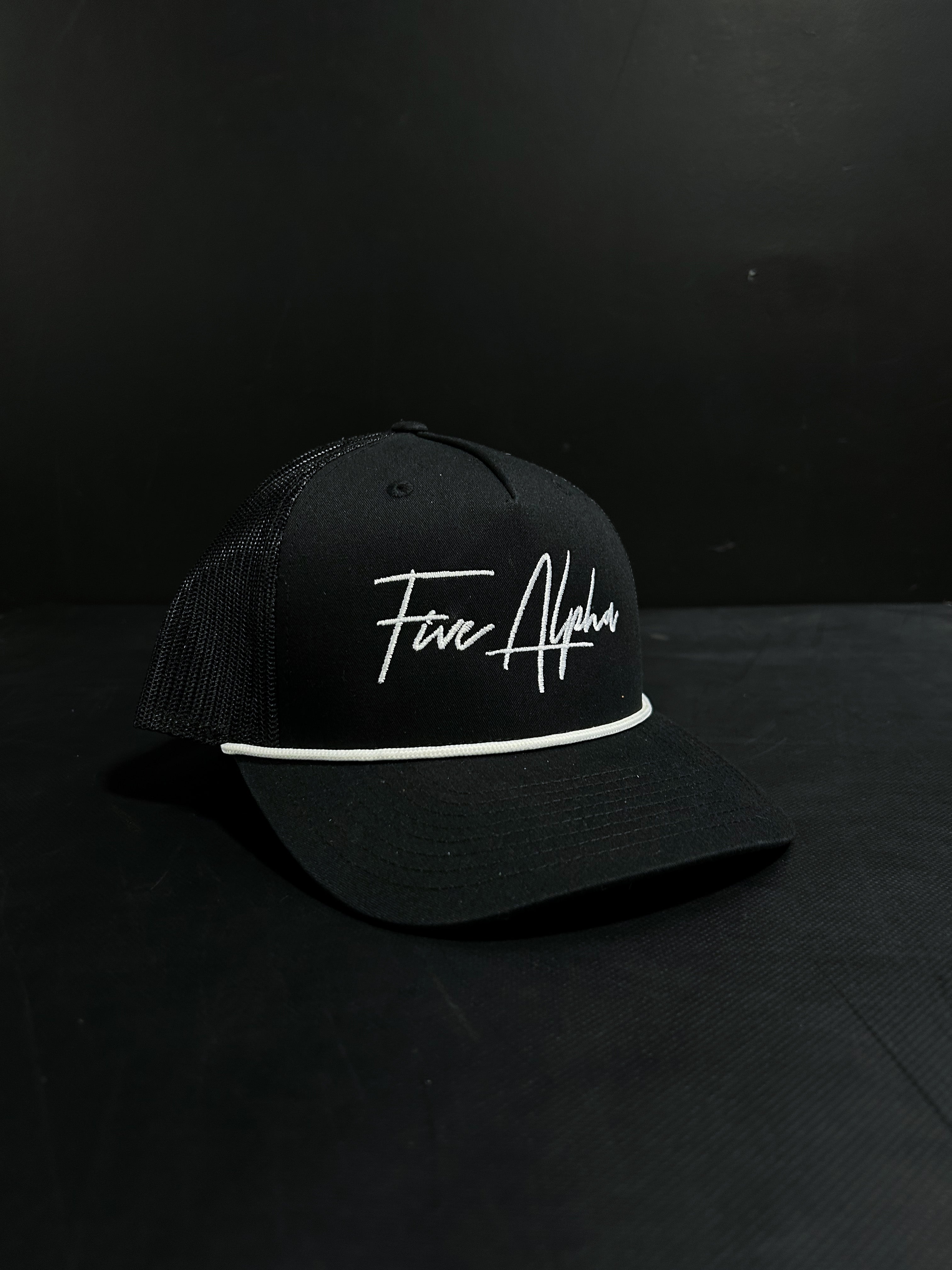 THE SIGNATURE TRUCKER CAP