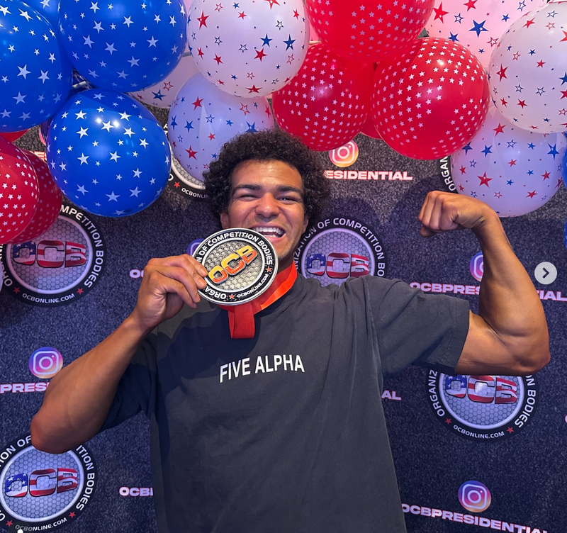 Our team member @deondre.fit has once again proven what it means to do it better—not only by winning his bodybuilding competition, but by showing the discipline, humility, and relentless work ethic that truly set him apart.Beyond the stage, he’s the kind of person who lifts up those around him, leading by example with integrity and heart. His victory is a reflection of countless hours of dedication, and we couldn’t be prouder to stand behind him. As he sets his sights on the next challenge, we’re excited to continue supporting his journey every step of the way.Amazing job Deondre! We cannot wait to see what you accomplish next!
